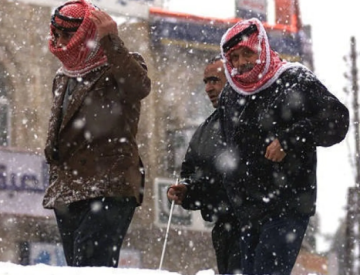 نهاية أربعينية الشتاء وبداية خمسينيته مع نهاية كانون الثاني نهاية أربعينية الشتاء وبداية خمسينيته مع نهاية كانون الثاني