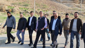 وزير الشباب يوعز باستحداث مركز وقاعات وملعب خماسي في الأغوار