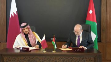 الأردن وقطر يوقعان مذكرات تفاهم سياسية واقتصادية في مجالات عدة الأردن وقطر يوقعان مذكرات تفاهم سياسية واقتصادية في مجالات عدة