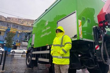 أمانة عمان الكبرى تتعامل مع ارتفاع منسوب مياه الأمطار وتحذر المواطنين