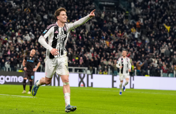 يوفنتوس يقسو على نابولي بثلاثية في الدوري الإيطالي