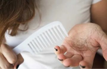 الفيتامينات الأساسية لتعزيز صحة الشعر ومنع التساقط الفيتامينات الأساسية لتعزيز صحة الشعر ومنع التساقط