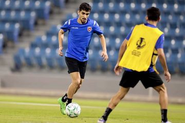 المنتخب الأولمبي يبدأ تدريباته في السعودية