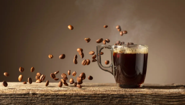 4 آثار خطيرة لشرب القهوة على معدة فارغة .. تعرف عليها