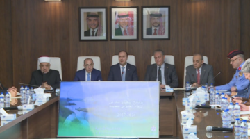 الحكومة تطلق البرنامج التنفيذي لاستراتيجية النظافة والحد من الإلقاء العشوائي للنفايات الحكومة تطلق البرنامج التنفيذي لاستراتيجية النظافة والحد من الإلقاء العشوائي للنفايات