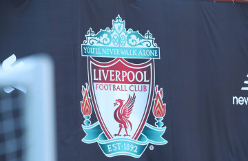 رسميا.. ليفربول يتعاقد مع نجم إفريقي صاعد