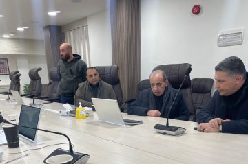 وزير الإدارة المحلية يتفقد غرفة العمليات المركزية فجرا لمتابعة تأثير المنخفض الجوي