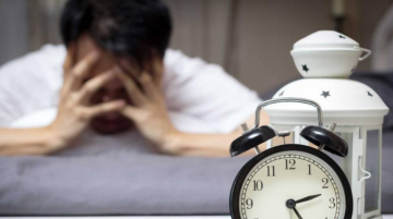  الخطر الصامت .. دراسة علمية تحذر: قلة النوم تقلص من عمر الإنسان