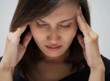 علماء يحددون سببا محتملا لزيادة حالات الصداع النصفي