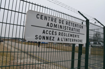 مقتل تونسي طعنا أمام مركز لإيواء طالبي اللجوء في فرنسا مقتل تونسي طعنا أمام مركز لإيواء طالبي اللجوء في فرنسا