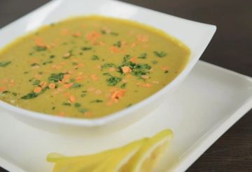 شوربة العدس.. دفء الشتاء مع فوائد غذائية لا تقدر بثمن