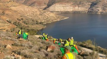 حملة نظافة شاملة في السلط تنفيذا للاستراتيجية الوطنية