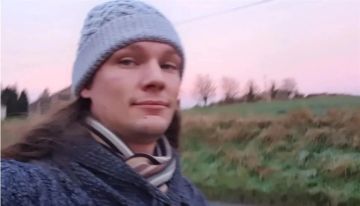 طلب النجدة فجاءه الموت.. سيارة شرطة تنهي حياة رجل بالخطأ أثناء اتصاله بالطوارئ