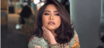 من أمام الكعبة.. شقيقة فنانة شهيرة تطلب الدعاء لشيرين عبد الوهاب من أمام الكعبة.. شقيقة فنانة شهيرة تطلب الدعاء لشيرين عبد الوهاب