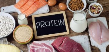 البروتين لبناء العضلات...ما هي الكمية اليومية المثالية؟ البروتين لبناء العضلات...ما هي الكمية اليومية المثالية؟