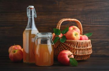 خل التفاح بين الفوائد والتحذيرات.. ملعقة طعام واحدة تكفي! خل التفاح بين الفوائد والتحذيرات.. ملعقة طعام واحدة تكفي!