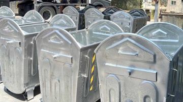 وزارة البيئة توزع 500 حاوية بلاستيكية على بلديات الشمال وزارة البيئة توزع 500 حاوية بلاستيكية على بلديات الشمال