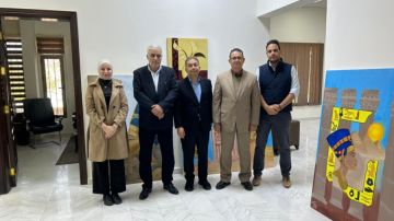 ثقافة العقبة تهدي القنصلية المصرية أعمالا فنية تجسد عمق العلاقات الثقافية