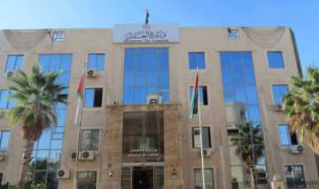 العمل: 75 من المستفيدين ببرنامج التشغيل استمروا في أعمالهم