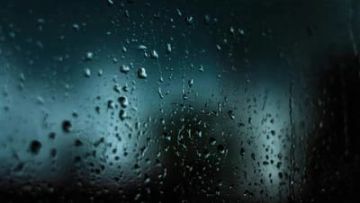 طقس العرب : اسباب عدة وراء ارتقاء تصنيف المنخفض القادم الى الدرجة الرابعة