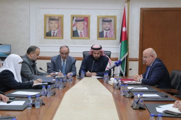 لجنة التربية والتعليم النيابية تطلع على واقع الجامعة الهاشمية وتؤكد دورها في تطوير التعليم العالي لجنة التربية والتعليم النيابية تطلع على واقع الجامعة الهاشمية وتؤكد دورها في تطوير التعليم العالي