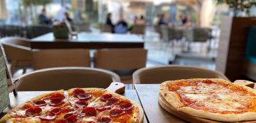 ارتفاع غير معتاد في الطلبات.. مطعم بيتزا يشهد على لحظة الصفر لعملية واشنطن في فنزويلا!