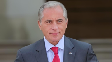 رئيس الوزراء يرسل للنائب طهبوب ملفي الوظائف المستحدثة.. والأخيرة ترد : اذ يحاول رتق الخرق رئيس الوزراء يرسل للنائب طهبوب ملفي الوظائف المستحدثة.. والأخيرة ترد : اذ يحاول رتق الخرق