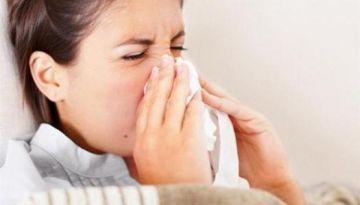 طبيب : خلطات الأدوية العشوائية في فصل الشتاء لنزلات البرد قد تؤدي للوفاة