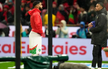 "أخطأت" ..  لاعب المغرب يعتذر عن "حادثة المنشفة" ويكشف كواليس جديدة