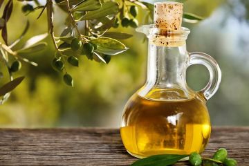 إعلان صادر عن المؤسسة الاستهلاكية العسكرية حول زيت الزيتون التونسي