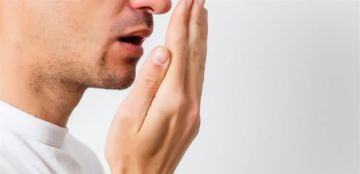 هل تؤثر حقن إنقاص الوزن على رائحة الفم؟