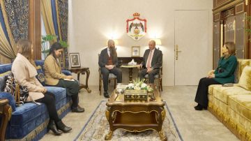 الفايز يطالب بزيادة المساعدات الأميركية لمواجهة التحديات الاقتصادية