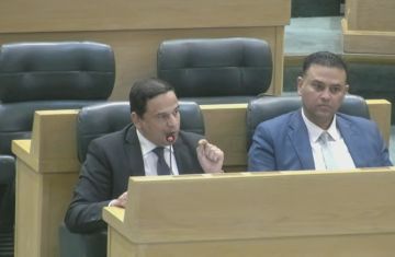 النائب ابو هنية يطالب بتعديل شرائح تعرفة الكهرباء: غير عادلة والقفزات بينها كبيرة عاجل النائب ابو هنية يطالب بتعديل شرائح تعرفة الكهرباء: غير عادلة والقفزات بينها كبيرة عاجل