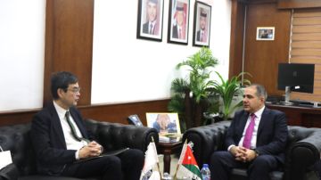 وزير الاستثمار يبحث مع السفير الياباني التعاون الاقتصادي وزير الاستثمار يبحث مع السفير الياباني التعاون الاقتصادي