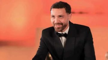 ردا على اتهامه بضرب زوجته.. فنان مصري يدافع عن نفسه