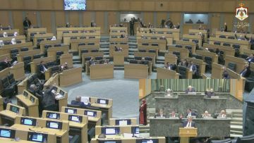 بعد نقاش وجدل دستوري.. النواب يفوض مجلس الوزراء بفرض الرسوم على المعاملات المقدمة لكاتب العدل بعد نقاش وجدل دستوري.. النواب يفوض مجلس الوزراء بفرض الرسوم على المعاملات المقدمة لكاتب العدل