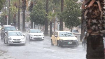 طقس العرب: المنخفض الجوي يتعمق وثلوج مع ساعات المساء فوق قمم الجنوب ورياح عاتية تتجاوز 110 كم س