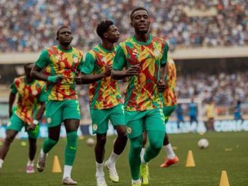 ركلة جزاء لصالح المغرب في الدقيقة 97 ومنتخب السنغال يهدد بالانسحاب