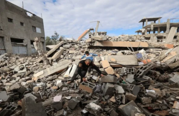 قصف مدفعي إسرائيلي ونسف مبان سكنية شمال غزة وجنوبها قصف مدفعي إسرائيلي ونسف مبان سكنية شمال غزة وجنوبها