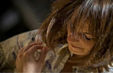 أسباب تقصف الشعر وعلاجه