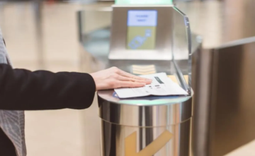 الداخلية والسياحة تطلقان مشروع ربط التأشيرة الإلكترونية مع التذكرة الموحدة