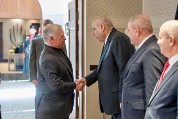 الملك يلتقي أعضاء المكتب الدائم لمجلس النواب