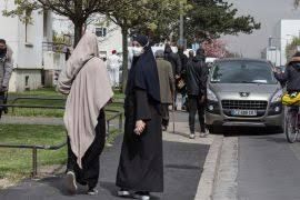 برلمانية فرنسية تكشف عن موقع إلكتروني مخصص لمراقبة المسلمين