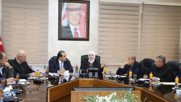 التربية و الخدمة العامة تبحثان خطة التوظيف والتشكيلات وامتحان الكفايات الوظيفية التربية و الخدمة العامة تبحثان خطة التوظيف والتشكيلات وامتحان الكفايات الوظيفية