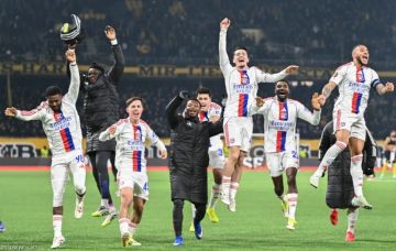 ليون يحجز مقعدا في ثمن نهائي الدوري الاوروبي