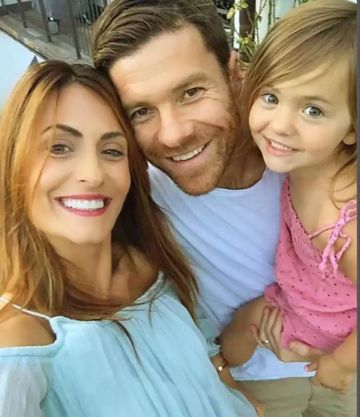 زوجة تشابي ألونسو عبر إنستغرام: نحن فخورون بك - صور