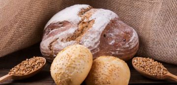 لضبط سكر الدم.. أيهما أفضل الخبز الأسمر أم الأبيض؟