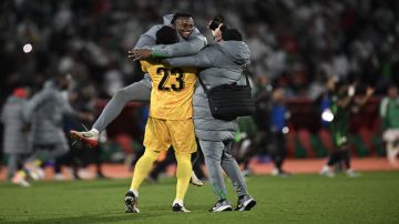 نيجيريا تنهي المشوار المثالي للجزائر وتضرب موعدا مع المغرب في نصف النهائي نيجيريا تنهي المشوار المثالي للجزائر وتضرب موعدا مع المغرب في نصف النهائي