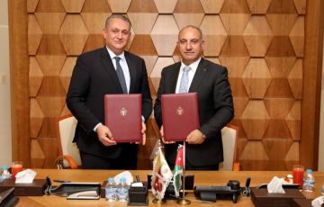 أمانة عمان ووزارة البيئة توقعان اتفاقية لتعزيز إدارة النفايات والحفاظ على البيئة في الأماكن العامة