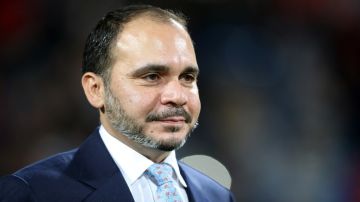 الأمير علي يحفز لاعبي المنتخب الأولمبي قبل مباراة قرغيزستان الأمير علي يحفز لاعبي المنتخب الأولمبي قبل مباراة قرغيزستان